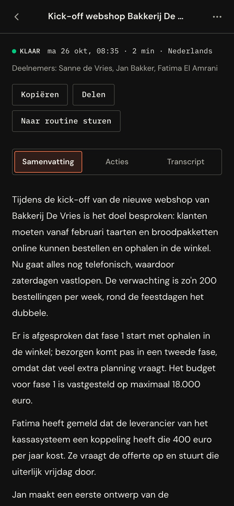 De notulen van een vergadering in de Chat app: samenvatting, actiepunten en transcript